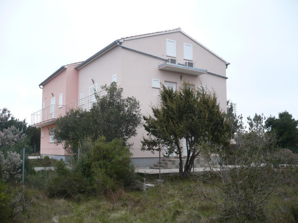 Olive Apartments Ugljan Habitación foto
