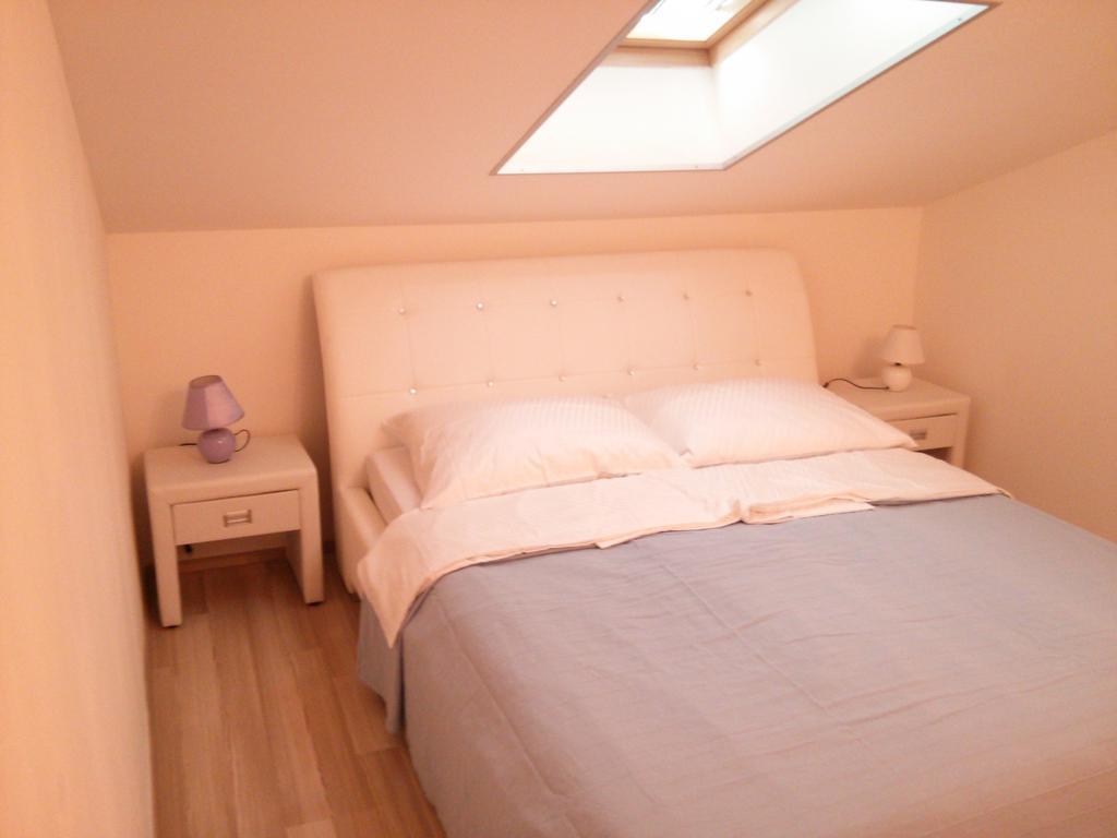 Olive Apartments Ugljan Habitación foto